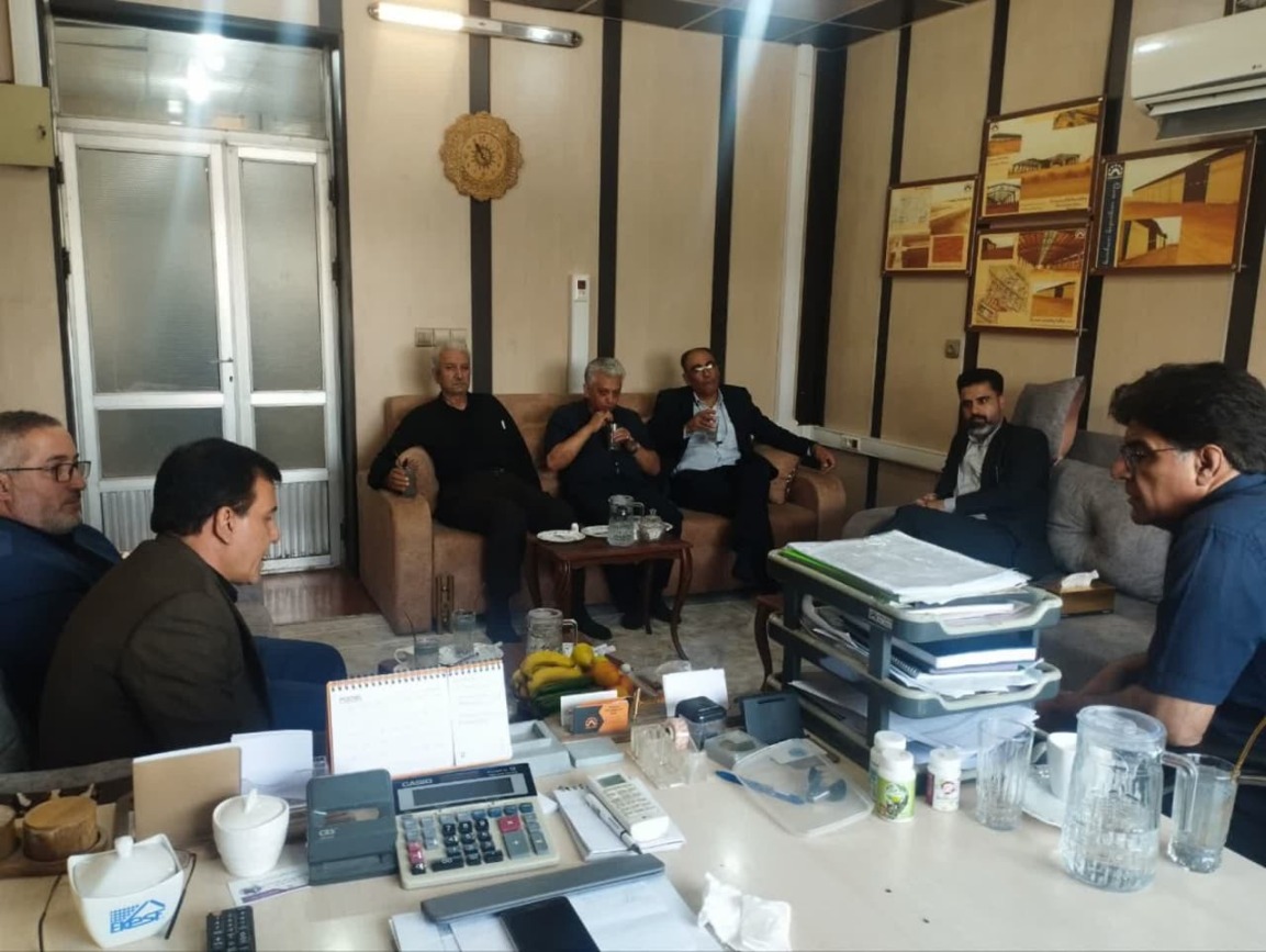 دیدار مدیر کل تعاون کار ورفاه اجتماعی استان قم از شرکت تعاونی درودگران قم